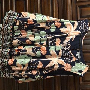 Safari crown and ivy top